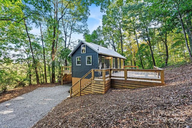 3255 Flat Gap Road, Valdese, NC 28690