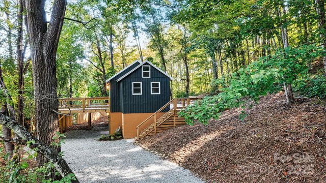 3255 Flat Gap Road, Valdese, NC 28690