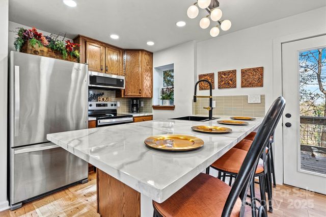 3255 Flat Gap Road, Valdese, NC 28690