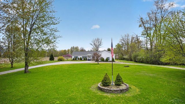 11087 Pierce Road, Tittabawassee Twp, MI 48623