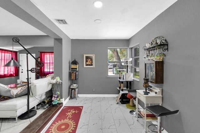 413 SW 11th Street, Fort Lauderdale, FL 33315