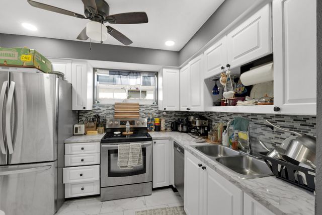 413 SW 11th Street, Fort Lauderdale, FL 33315