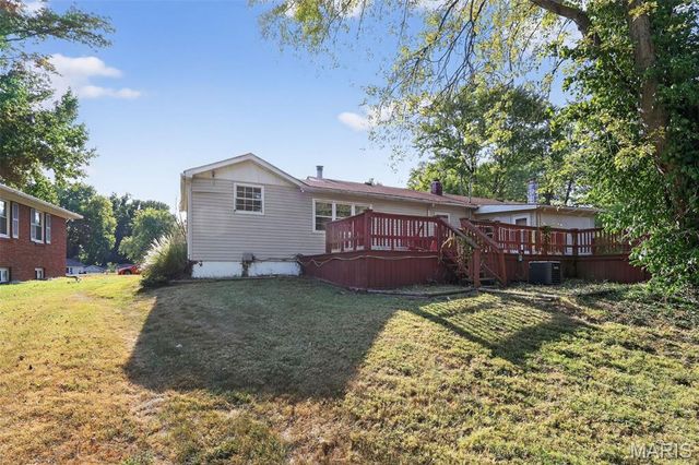 2 Junior Drive, Belleville, IL 62223