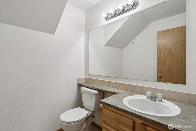 8411 68th Avenue Ct SW, Lakewood, WA 98499