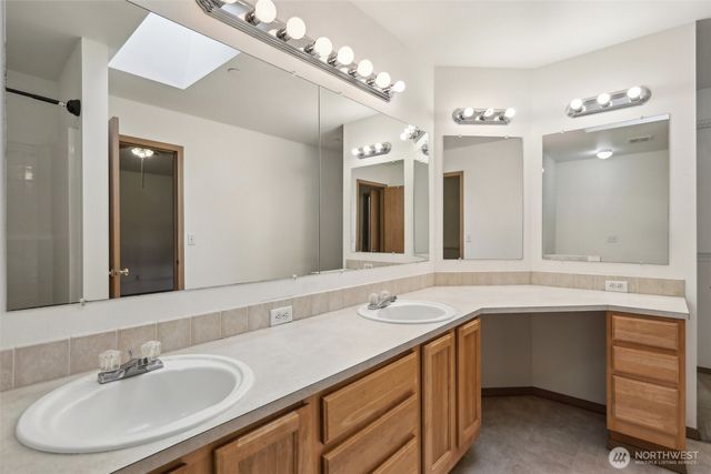 8411 68th Avenue Ct SW, Lakewood, WA 98499