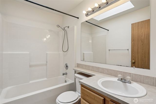 8411 68th Avenue Ct SW, Lakewood, WA 98499
