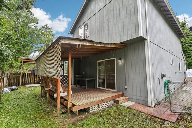 8411 68th Avenue Ct SW, Lakewood, WA 98499