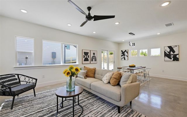 7306 Carver Ave 1, Austin, TX 78752