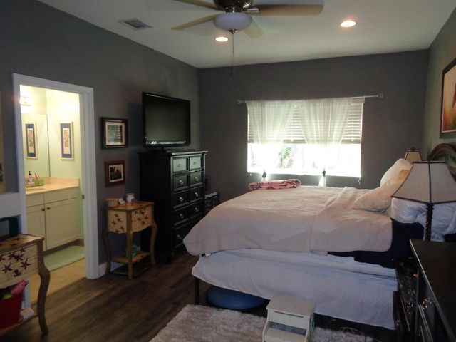 2626 Webb Avenue, Delray Beach, FL 33444