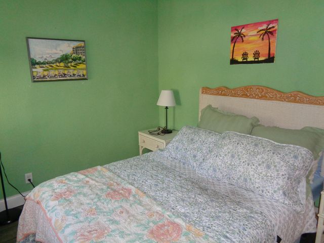 2626 Webb Avenue, Delray Beach, FL 33444