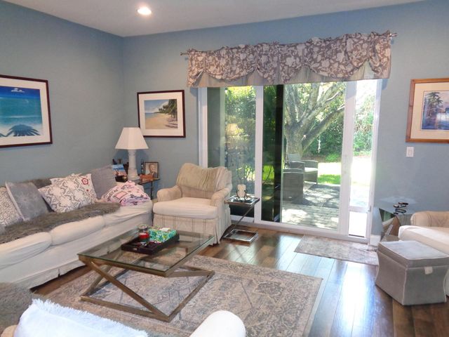 2626 Webb Avenue, Delray Beach, FL 33444