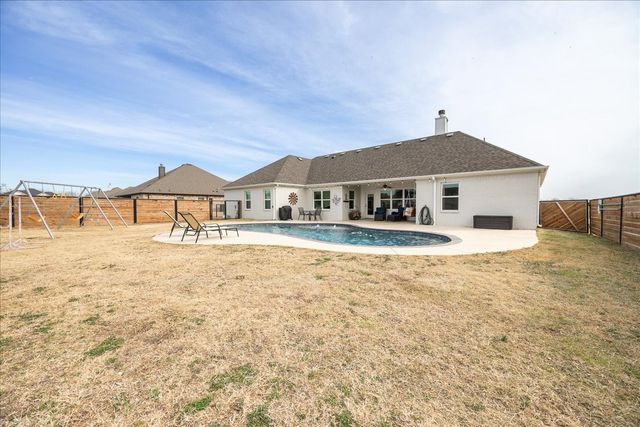 10251 Finch Road, Sanger, TX 76266