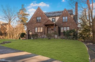 11 Wilcox Avenue, Yonkers, NY 10705