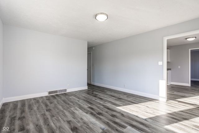 5760 Grandview Drive, Indianapolis, IN 46228