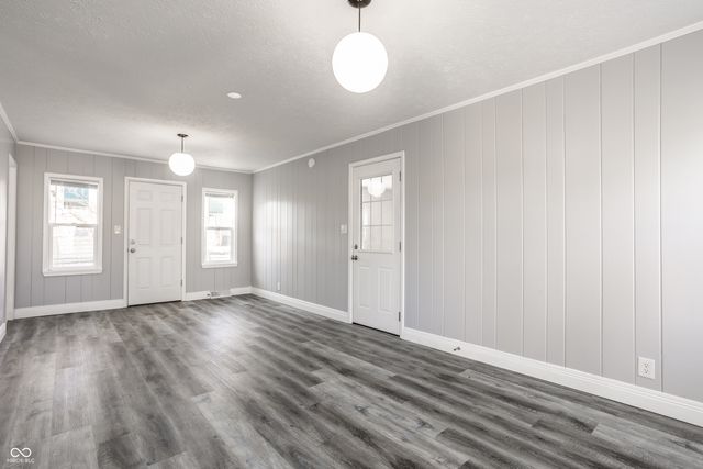 5760 Grandview Drive, Indianapolis, IN 46228