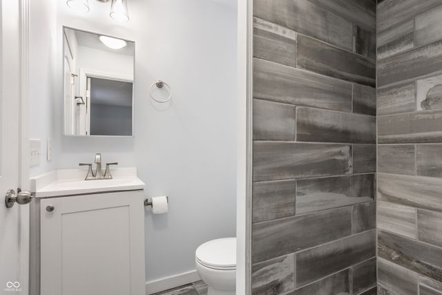 5760 Grandview Drive, Indianapolis, IN 46228