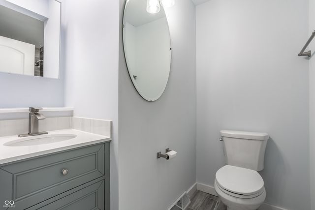 5760 Grandview Drive, Indianapolis, IN 46228