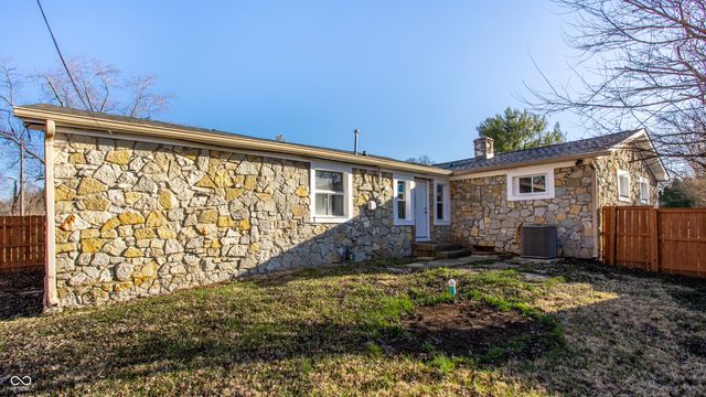 5760 Grandview Drive, Indianapolis, IN 46228