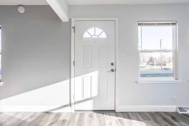 5760 Grandview Drive, Indianapolis, IN 46228