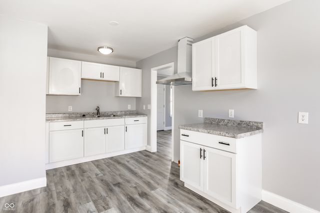 5760 Grandview Drive, Indianapolis, IN 46228