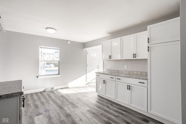 5760 Grandview Drive, Indianapolis, IN 46228