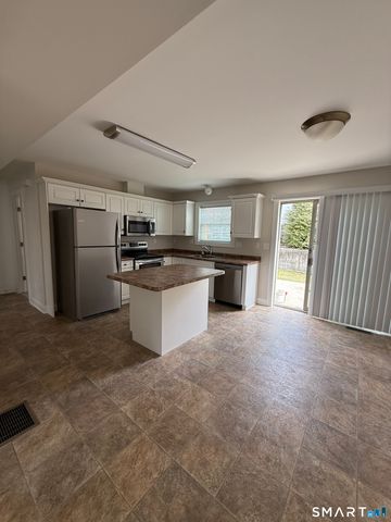 783 Naugatuck Avenue, Milford, CT 06461