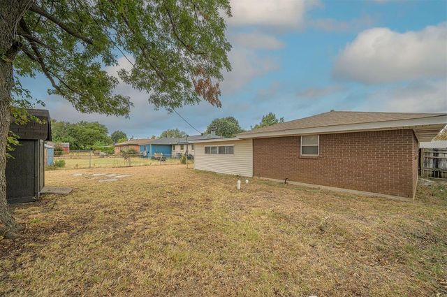 4748 Woodview Drive D, Del City, OK 73115