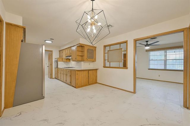 4748 Woodview Drive D, Del City, OK 73115