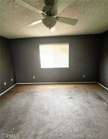 22684 Powhatan, Apple Valley, CA 92308