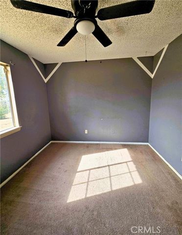 22684 Powhatan, Apple Valley, CA 92308