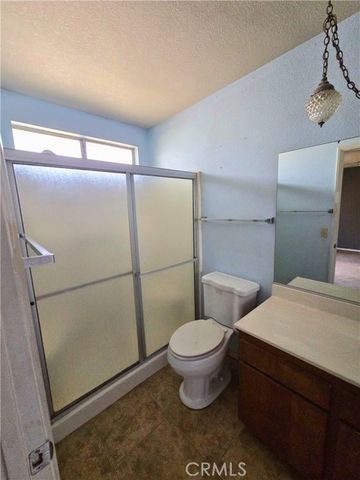 22684 Powhatan, Apple Valley, CA 92308