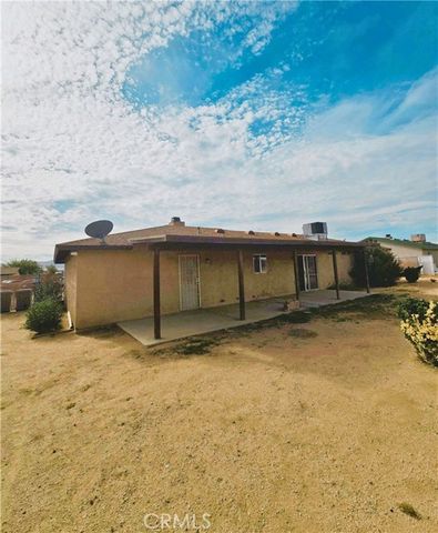 22684 Powhatan, Apple Valley, CA 92308