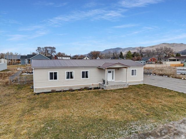 160 W 300 S, Fairview, UT 84629