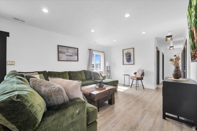 160 W 300 S, Fairview, UT 84629