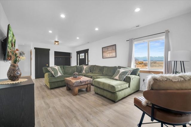 160 W 300 S, Fairview, UT 84629