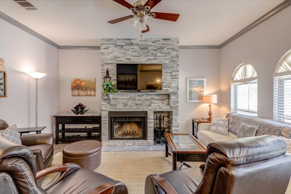 2508 Enfield RD 12, Austin, TX 78703