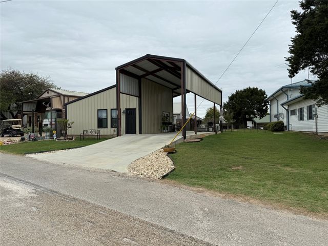 154 Yosemite Drive, Whitney, TX 76692
