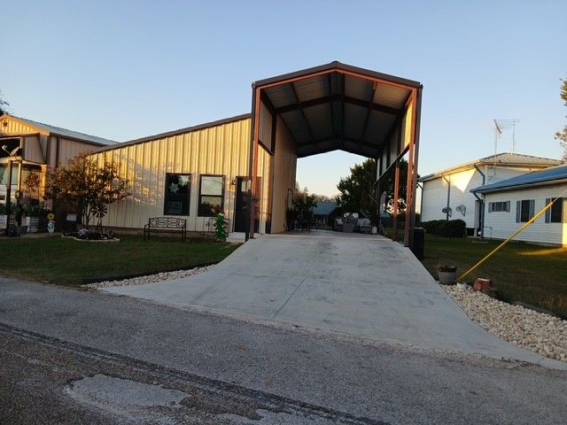 154 Yosemite Drive, Whitney, TX 76692