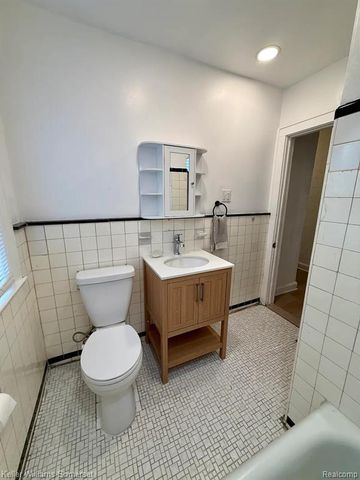 16595 Washburn Street, Detroit, MI 48221