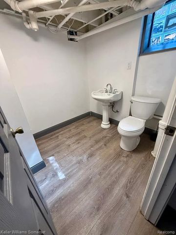 16595 Washburn Street, Detroit, MI 48221