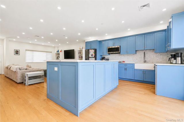 925 Hart Street, Brooklyn, NY 11237