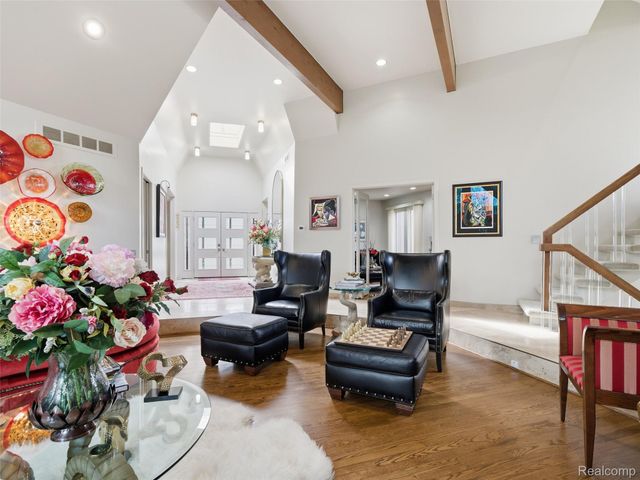 4749 Tara Court, West Bloomfield Charter Township, MI 48323