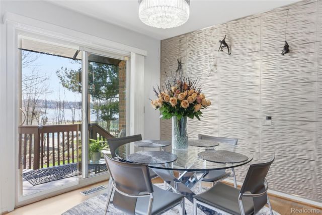 4749 Tara Court, West Bloomfield Charter Township, MI 48323