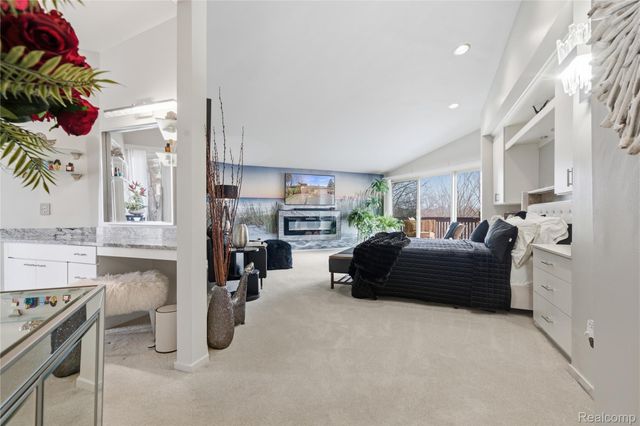 4749 Tara Court, West Bloomfield Charter Township, MI 48323