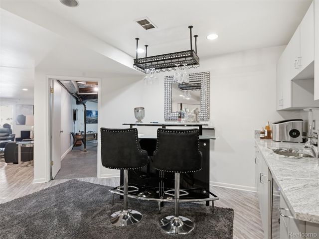 4749 Tara Court, West Bloomfield Charter Township, MI 48323