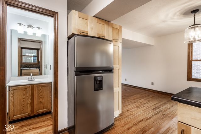 488 E 10th Street, Indianapolis, IN 46202