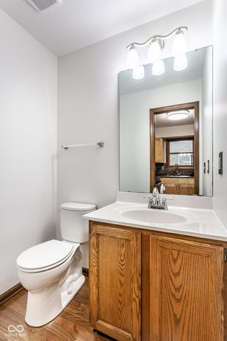 488 E 10th Street, Indianapolis, IN 46202