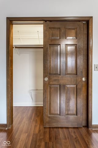 488 E 10th Street, Indianapolis, IN 46202