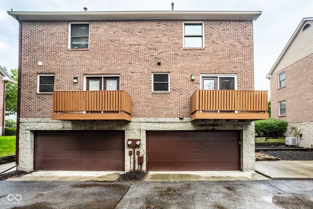 488 E 10th Street, Indianapolis, IN 46202