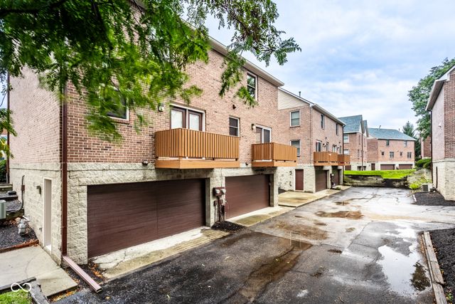 488 E 10th Street, Indianapolis, IN 46202